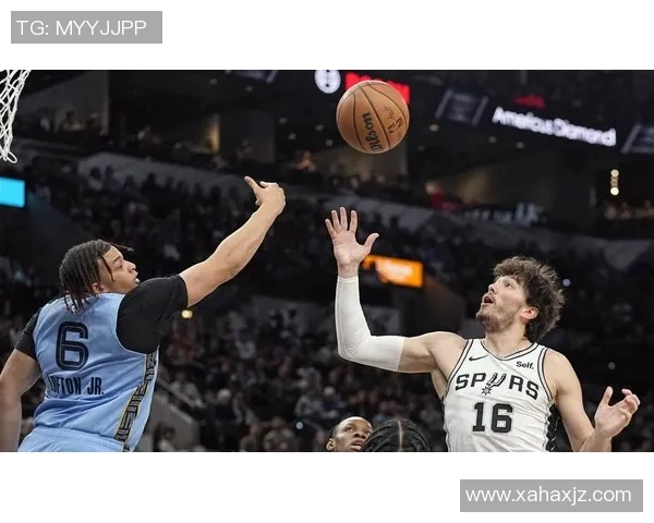 马刺与灰熊激战正酣CCTV5直播带你领略精彩瞬间